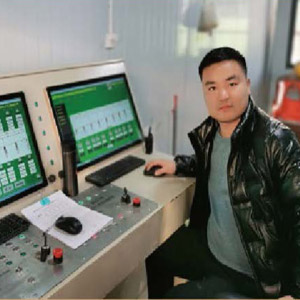 史建军