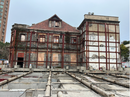 上海某旧区改造（城市更新项目）保留建筑平移顺利完成